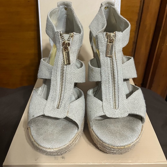 MICHAEL KORS WEDGE SANDAL - Picture 1 of 5